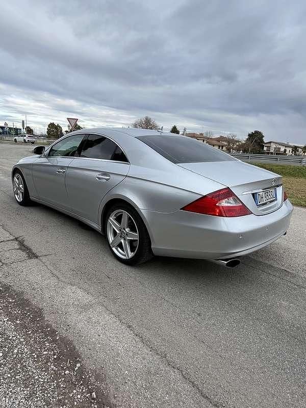 Usata Mercedes CLS320 224 CV (164 kW) 2006 Berlina