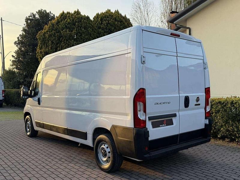 Usata Fiat Ducato 140 CV (102 kW) 2023 Bianco Furgone
