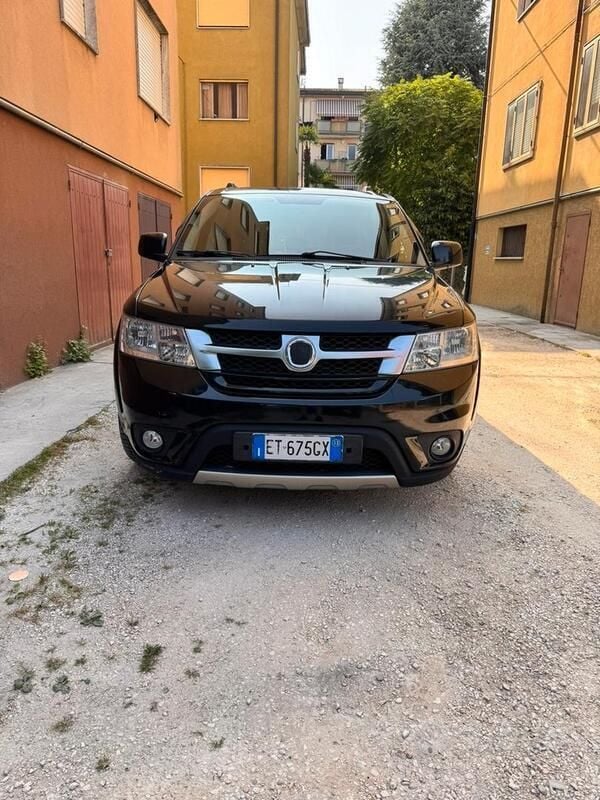 Usata 2013 Fiat Freemont Lounge SUV | 5700 € (Buon prezzo) - Immagine 1/4