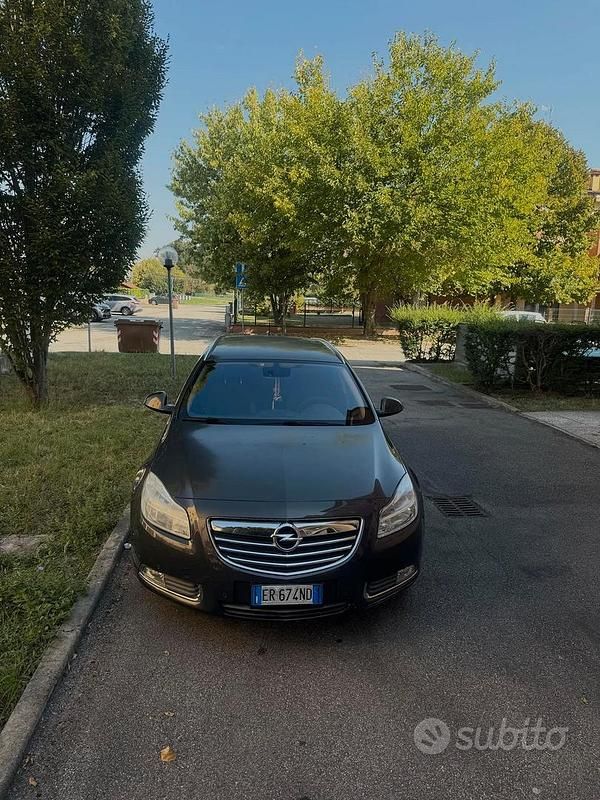 Usata Opel Insignia 2013 Grigio Station wagon