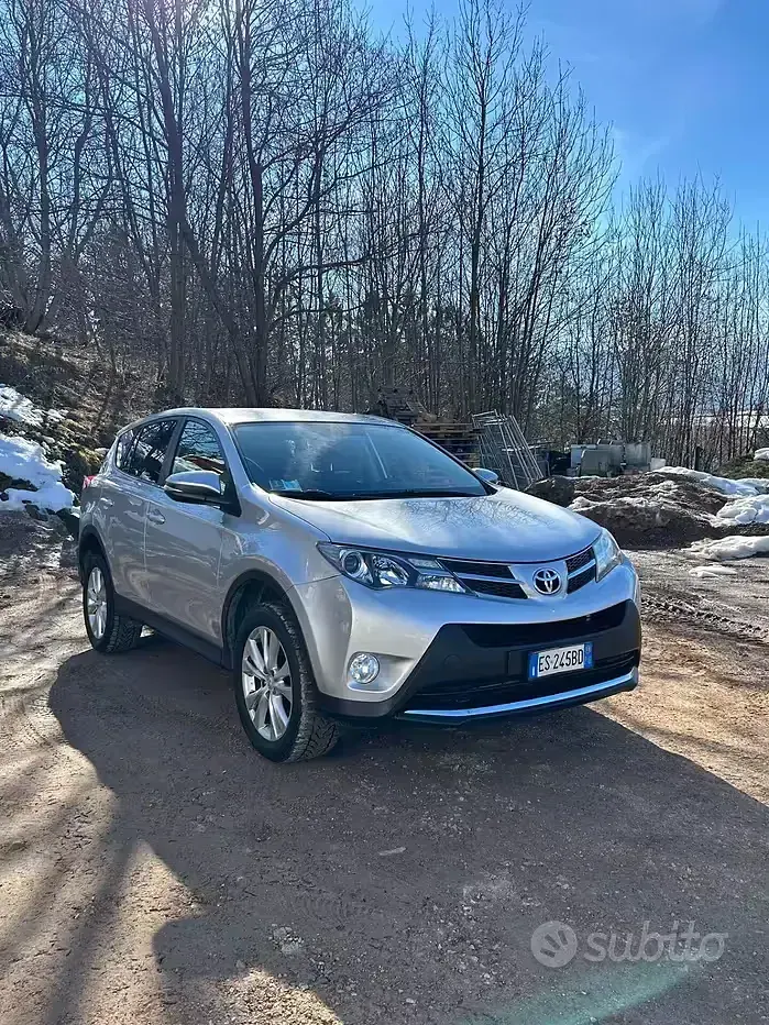 Usata Toyota RAV4 Active 150 CV (110 kW) 2013 Grigio SUV