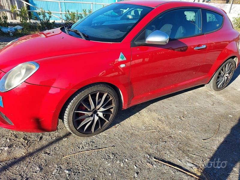 Usata Alfa Romeo MiTo Quadrifoglio Verde 190 CV (139 kW) 2012 Rosso Utilitaria