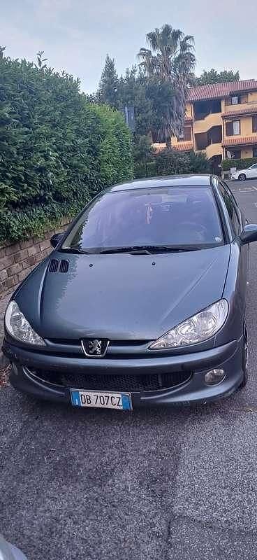 Usata Peugeot 206 68 CV (50 kW) 2006 Berlina