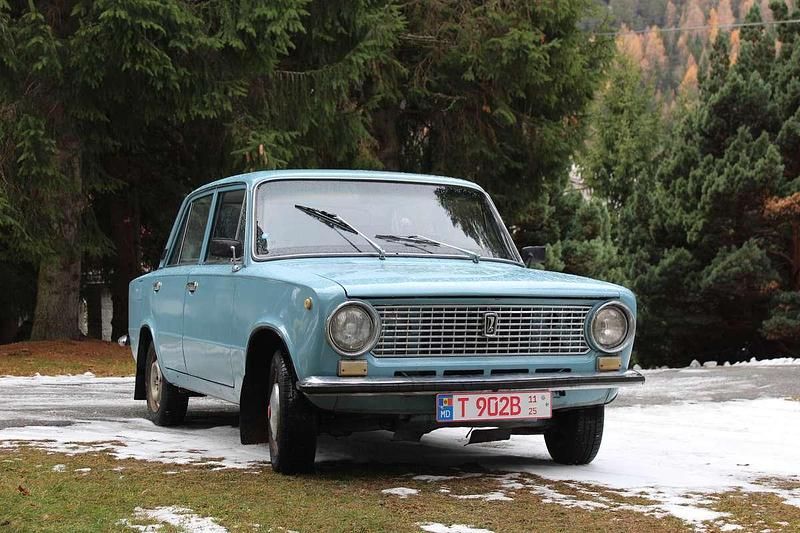 Usata Lada 2101 69 CV (50 kW) 1977 Blu/azzurro Berlina