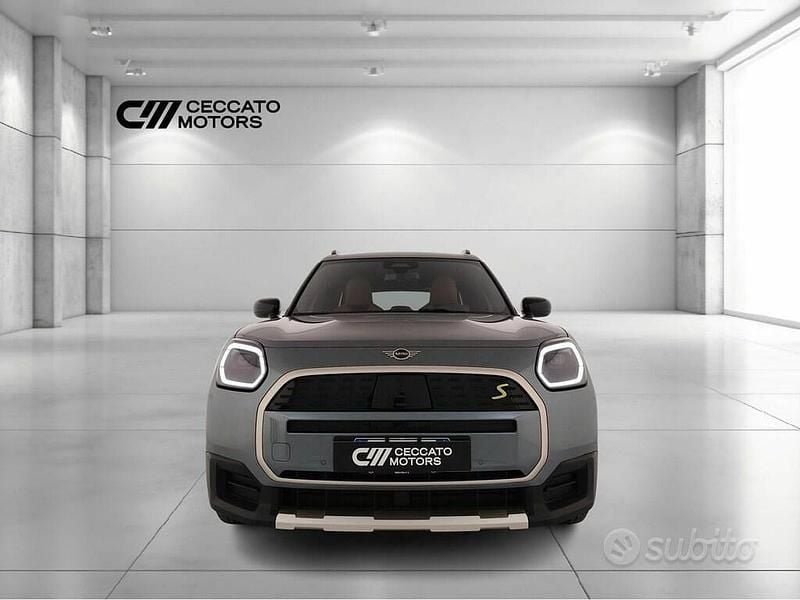 Nuova Mini Countryman Favoured 230 kW (313 CV) 2025 SUV