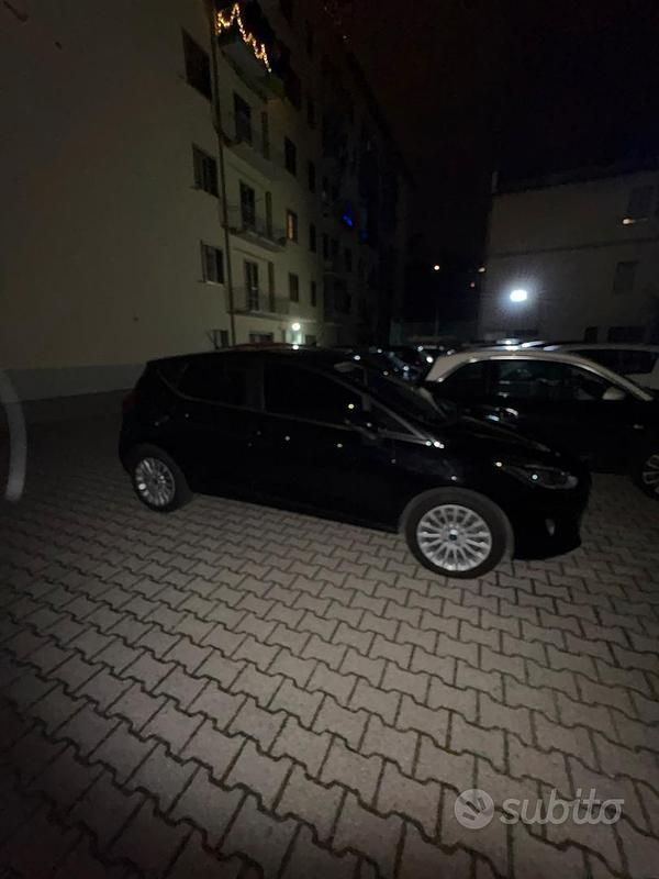 Usata Ford Fiesta 2018 Nero Utilitaria