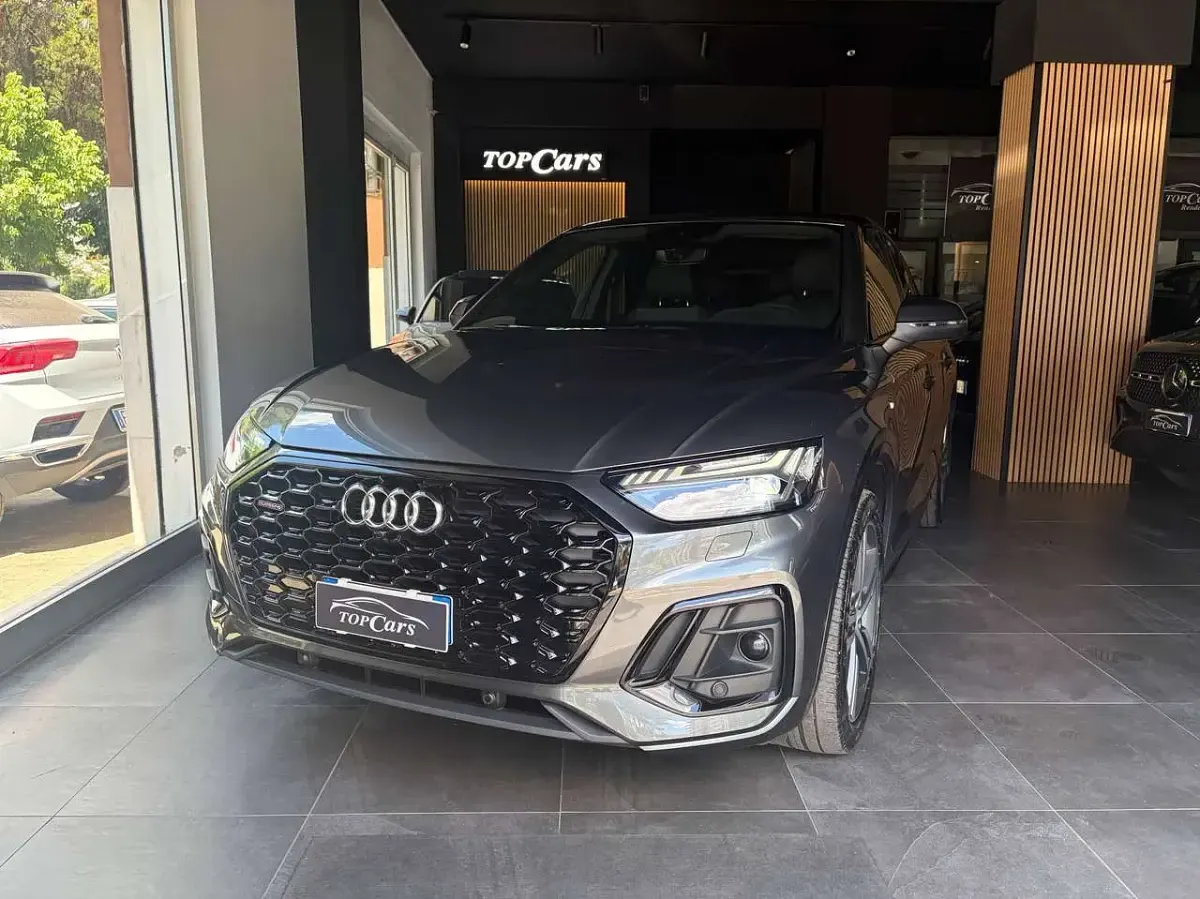Usata Audi Q5 Sportback S-line plus 204 CV (150 kW) 2025 Grigio SUV