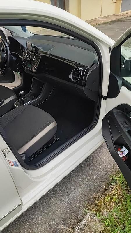 Usata VW up! 2013 Bianco Utilitaria