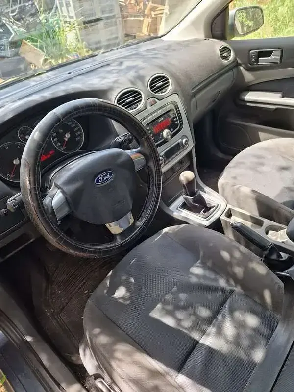 Occasion Ford Focus 90 ch (66 kW) 2007 Noir Berline