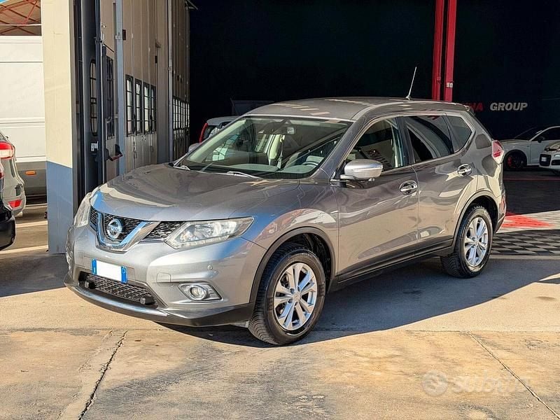 Usata Nissan X-Trail Acenta Premium 131 CV (96 kW) 2016 Grigio SUV