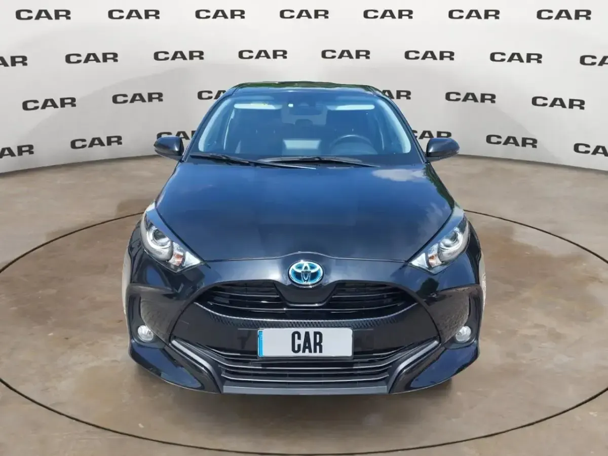 Usata Toyota Yaris Hybrid Business Edition 116 CV (85 kW) 2022 Nero Utilitaria
