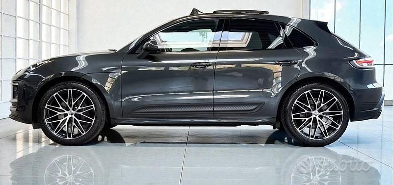 Usata Porsche Macan Sport 265 CV (194 kW) 2022 Grigio SUV
