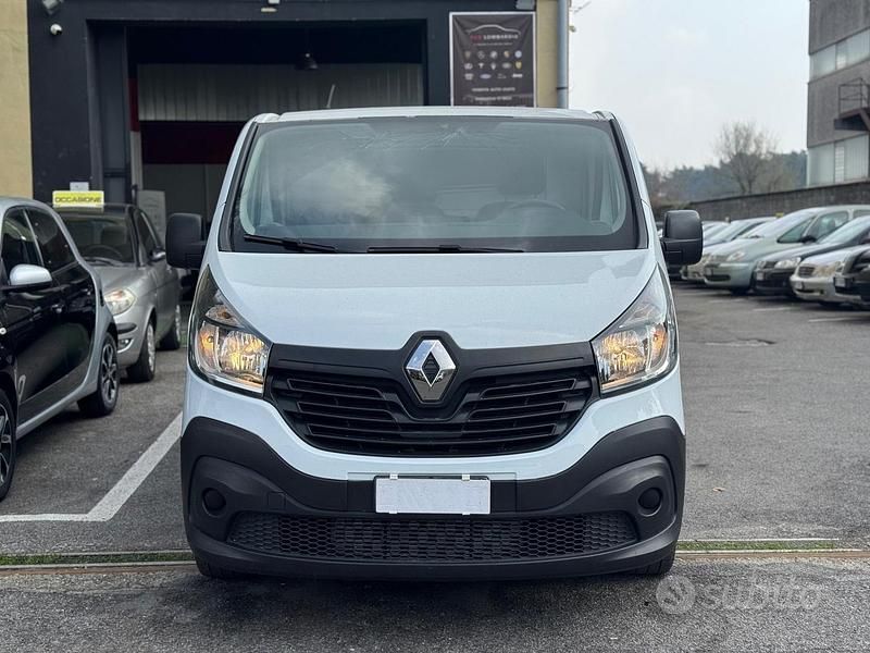 Usata Renault Trafic Zen 95 CV (69 kW) 2017 Bianco Monovolume