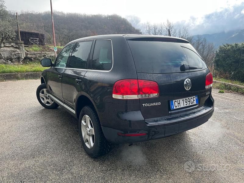 Usata VW Touareg R 174 CV (127 kW) 2004 Nero SUV