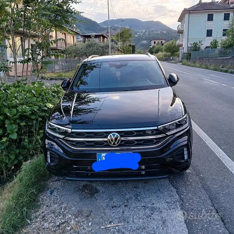 Usata VW T-Roc R 150 CV (110 kW) 2023 Nero SUV