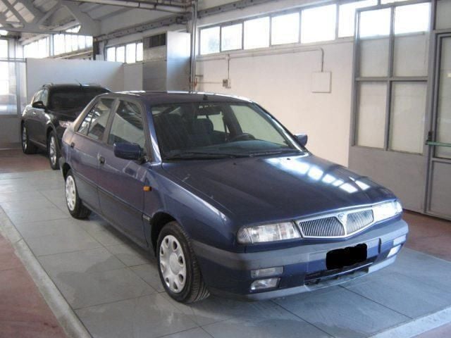 Blu Usata 1997 Lancia Delta S Utilitaria | 4500 € - Immagine 1/4