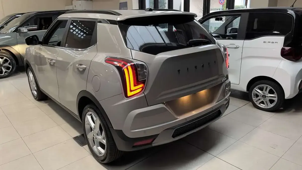 Nuova KGM Tivoli 135 CV (99 kW) 2026 Beige SUV
