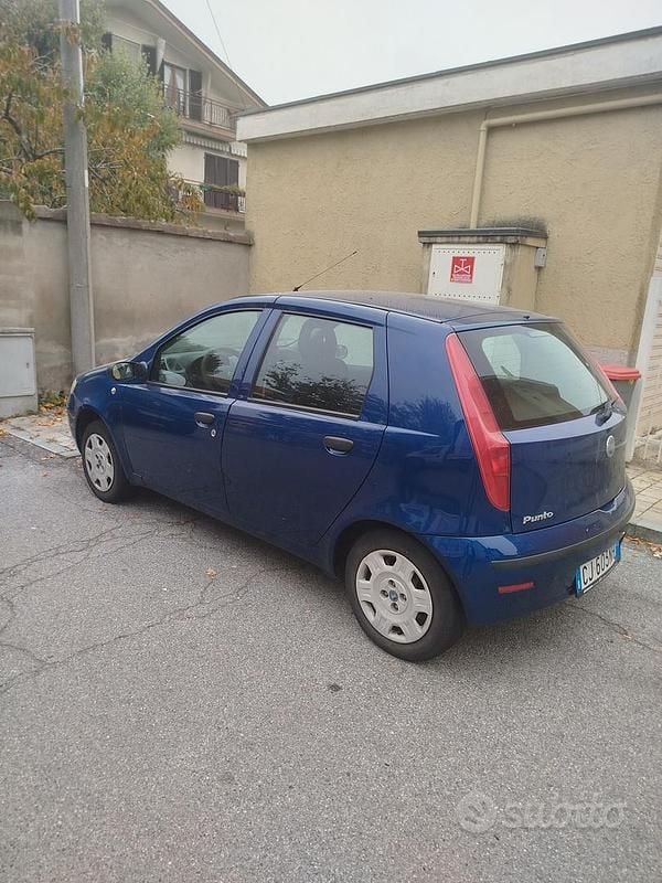 Usata Fiat Punto 2003 Blu Utilitaria