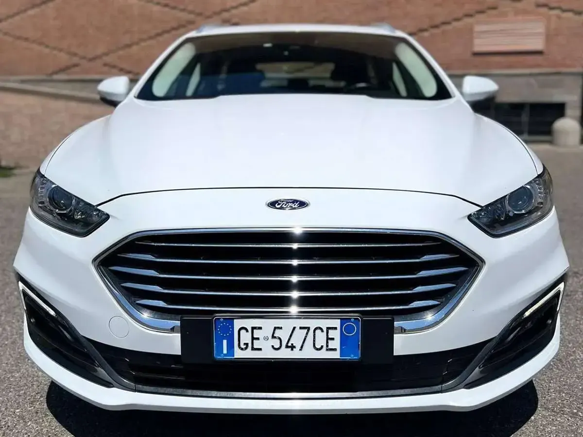 Usata Ford Mondeo Business Edition 150 CV (110 kW) 2021 Bianco Station wagon