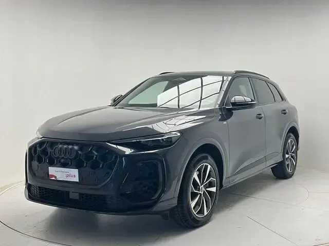 Usata Audi Q5 S-Line 204 CV (150 kW) 2025 Grigio tambora metallizzato SUV