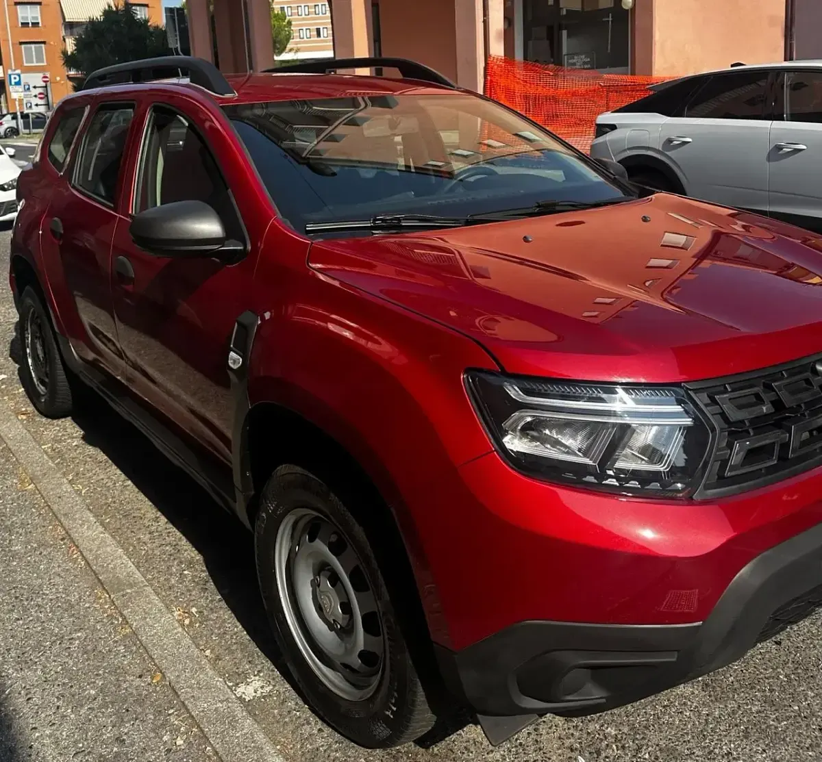 Usata Dacia Duster Essentiel 101 CV (74 kW) 2022 Rosso SUV