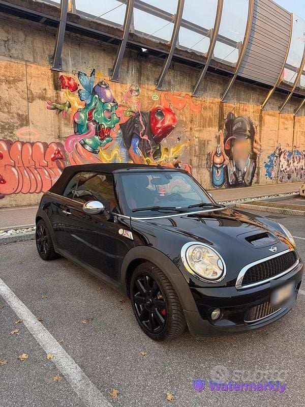 Usata Mini Cooper S Cabriolet 260 CV (191 kW) 2010 Nero Cabrio