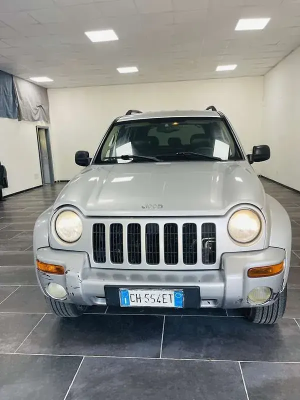 Usata Jeep Cherokee Limited 150 CV (110 kW) 2003 SUV