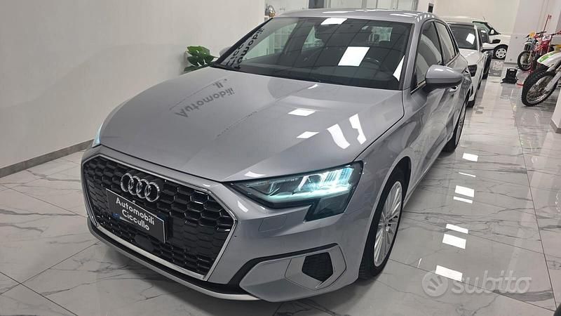 Usata Audi A3 Advanced 116 CV (85 kW) 2022 Grigio Berlina