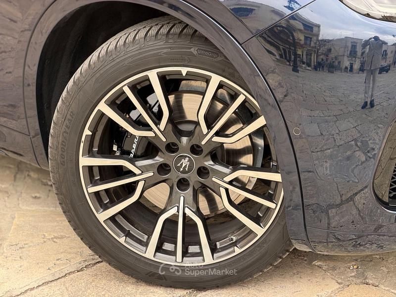 Usata Maserati Grecale 330 CV (242 kW) 2023 Blu SUV