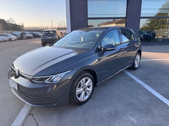 Usata VW Golf VIII Life 115 CV (84 kW) 2022 Grigio scuro