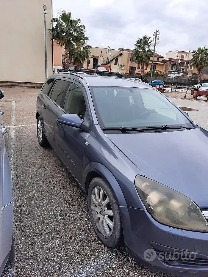 Usata Opel Astra 101 CV (74 kW) 2006 Grigio Station wagon