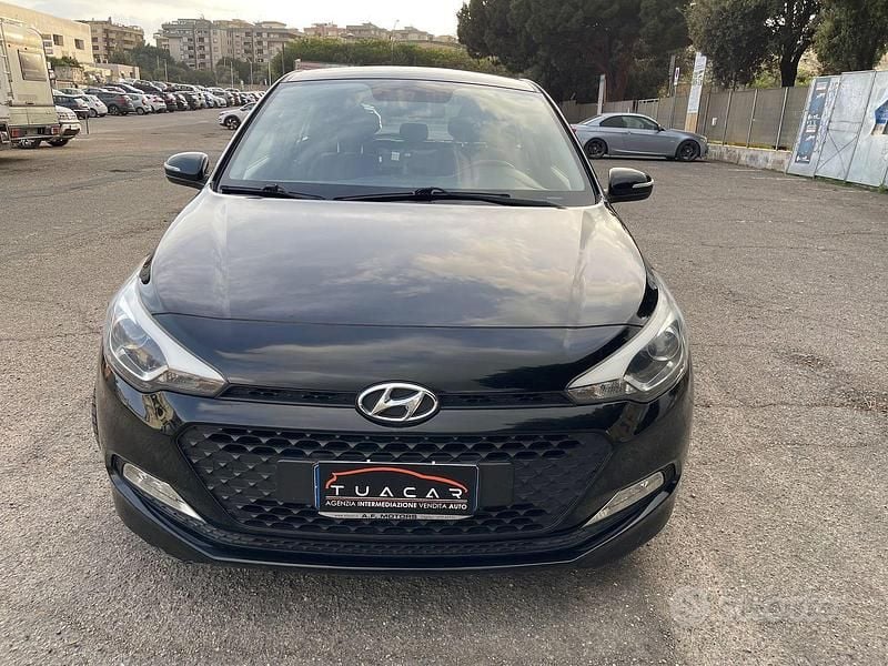 Usata Hyundai i20 Style 75 CV (55 kW) 2017 Nero Berlina