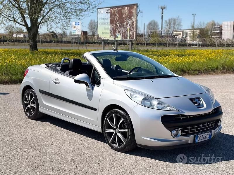 Usata Peugeot 207 CC 150 CV (110 kW) 2007 Grigio Cabrio