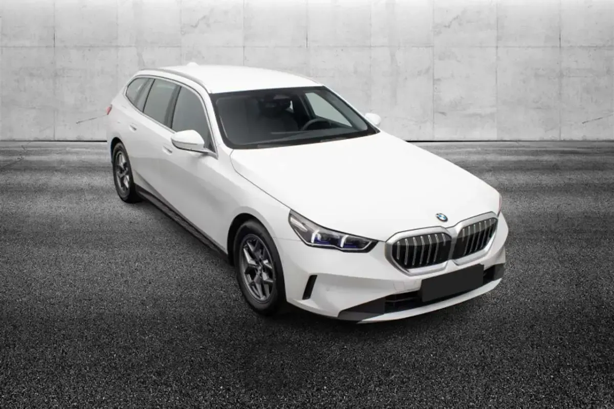 Usata BMW 520 197 CV (144 kW) 2024 Bianco Station wagon