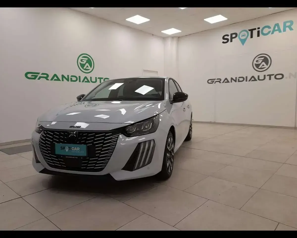 Usata Peugeot 208 Business-Line 110 CV (80 kW) 2025 Bianco Utilitaria