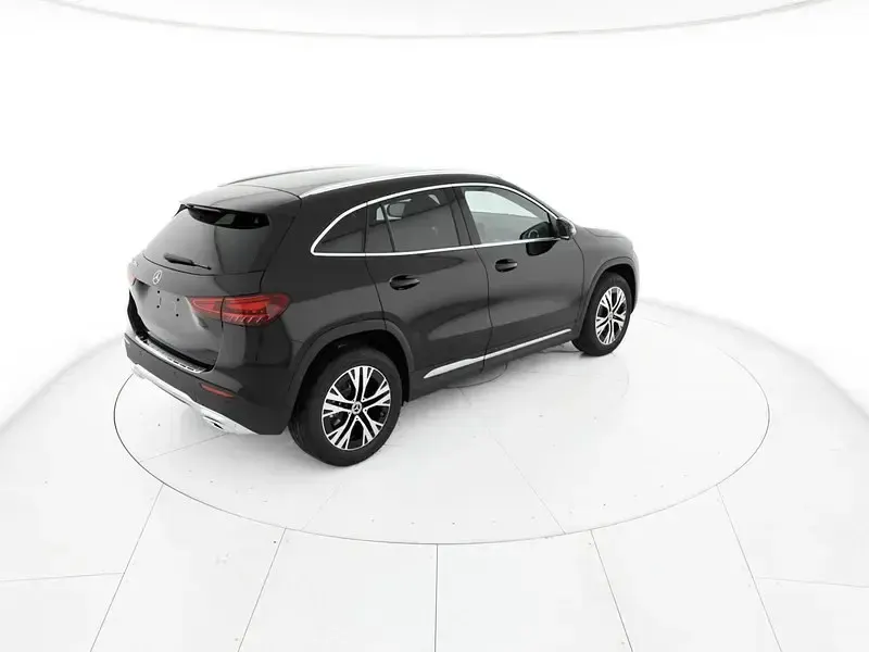 Nuova Mercedes GLA200 Progressive 150 CV (110 kW) 2026 Nero SUV