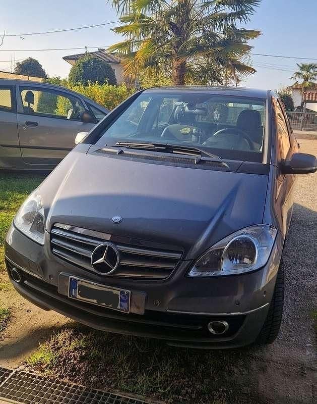 Usata Mercedes A160 Avantgarde 95 CV (69 kW) 2009 Grigio Monovolume