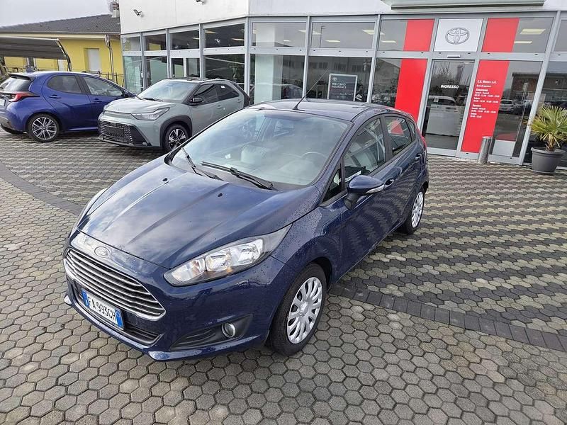 Usata Ford Fiesta 58 CV (42 kW) 2015 Blu/azzurro Berlina