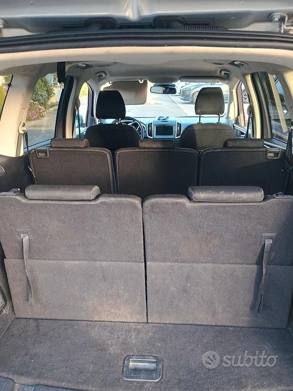 Usata Ford Galaxy 150 CV (110 kW) 2016 Grigio Monovolume