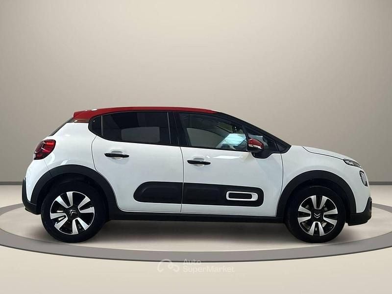 Usata Citroën C3 PureTech 110 CV (80 kW) 2022 Bianco / pastello Berlina