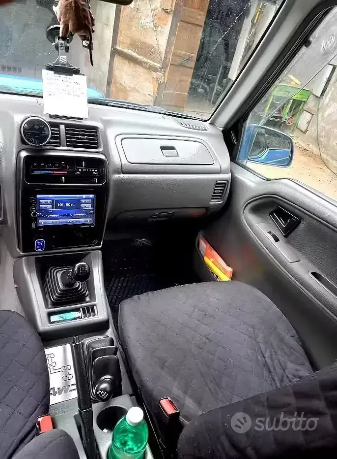 Usata Suzuki Vitara 75 CV (55 kW) 2000 Bluazzurro SUV