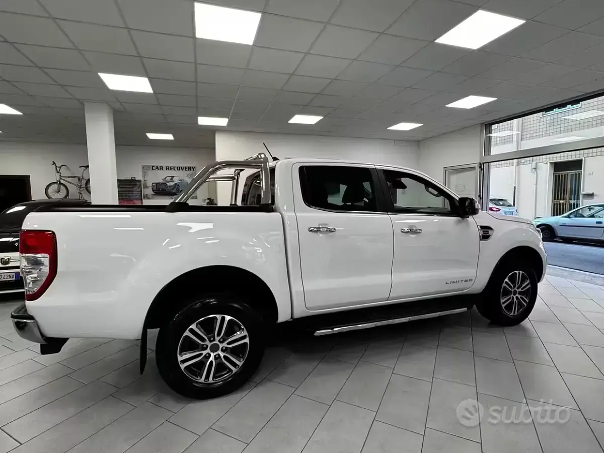 Usata Ford Ranger Limited 170 CV (125 kW) 2022 Bianco Pick-up
