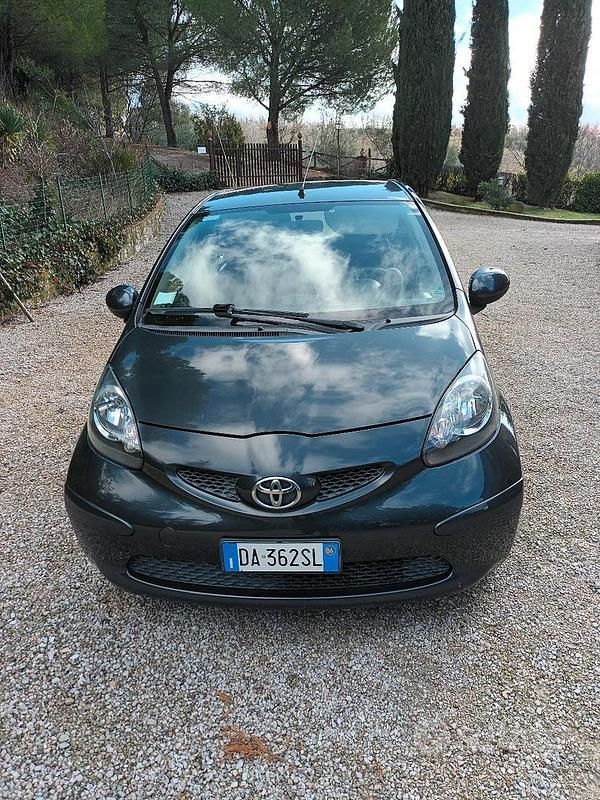 Usata Toyota Aygo 2006 Grigio Utilitaria