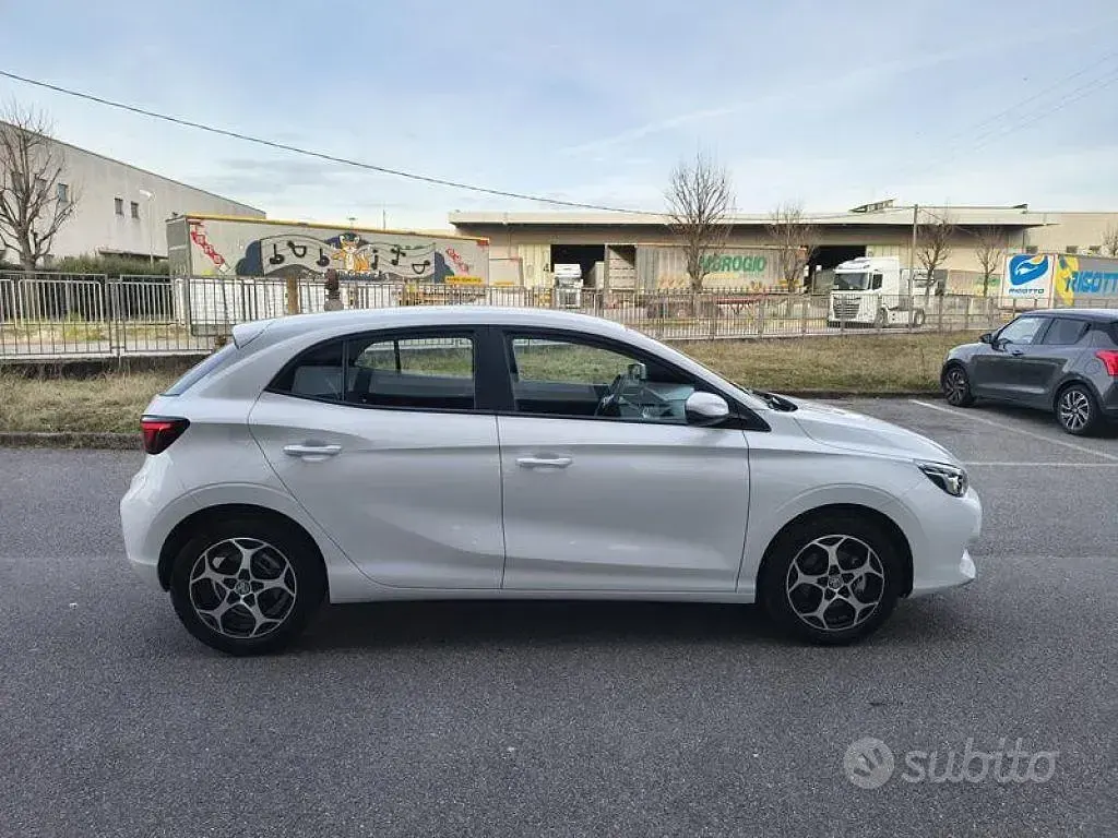 Usata MG MG3 Comfort 102 CV (75 kW) 2024 Bianco Utilitaria