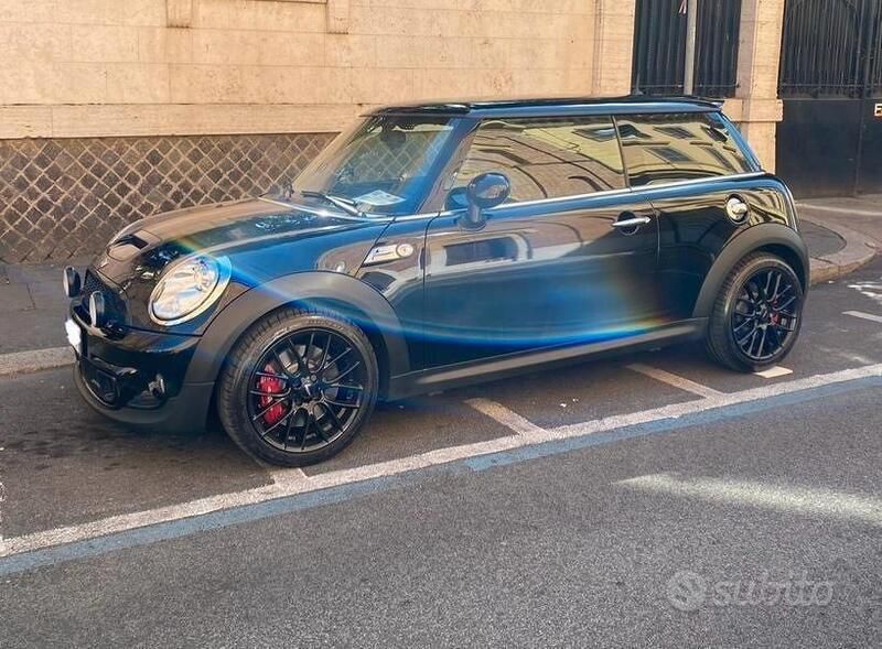 Nero Usata 2011 Mini John Cooper Works Pepper Due volumi | 24.500 € - Immagine 1/4