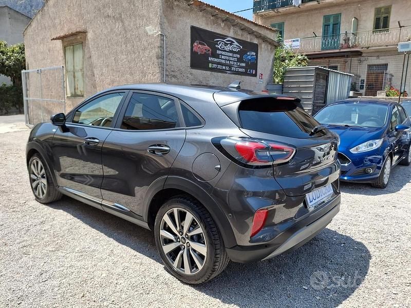 Usata Ford Puma Titanium X 120 CV (88 kW) 2021 Marrone Station wagon