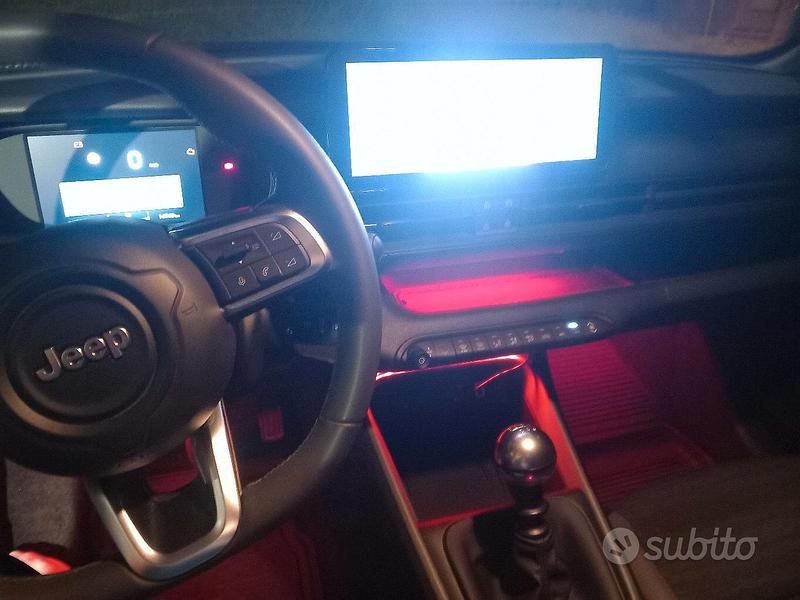 Usata Jeep Avenger 101 CV (74 kW) 2023 Grigio SUV