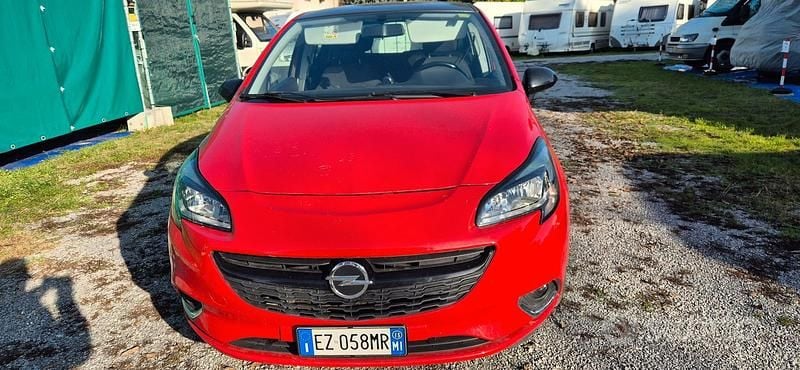 Rosso Usata 2015 Opel Corsa Tre volumi | 5500 € (Cara) - Immagine 1/4