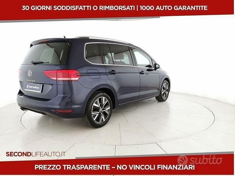 Usata VW Touran Executive 150 CV (110 kW) 2024 Blu Monovolume
