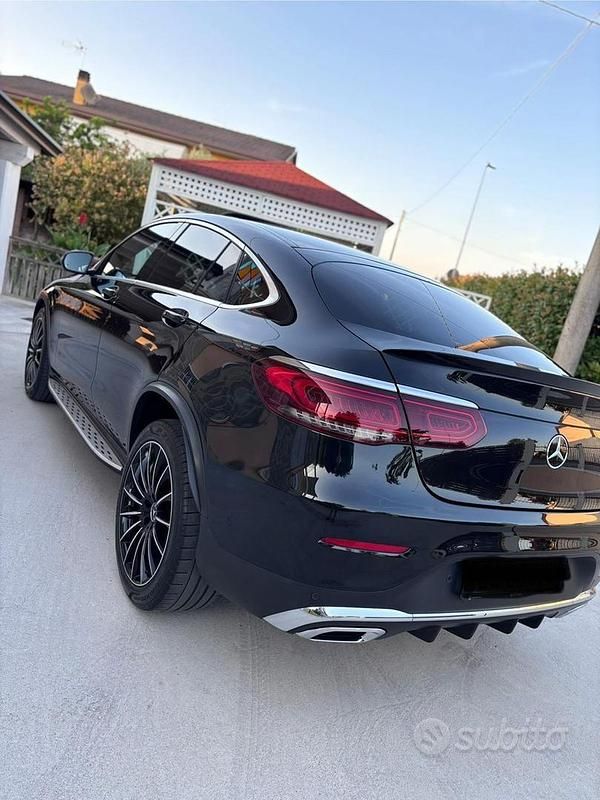 Usata Mercedes GLC220 2019 Nero Coupé